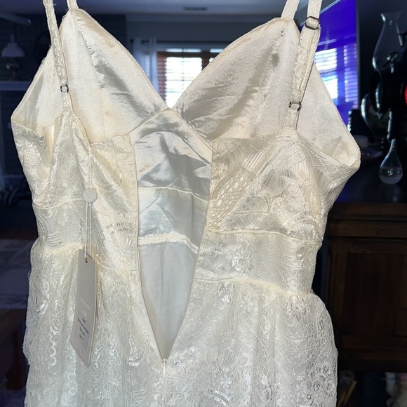 Valerie Tolosa White Lace Tierd Lace Floral Fairy Wedding Cottage Maxi Dress - Picture 11 of 12